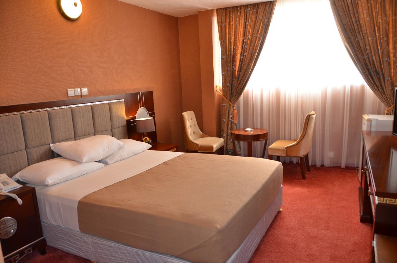 Hotel Palm Beach Ouagadougou Eksteriør billede