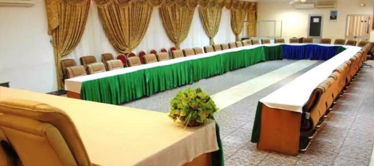 Hotel Palm Beach Ouagadougou Eksteriør billede