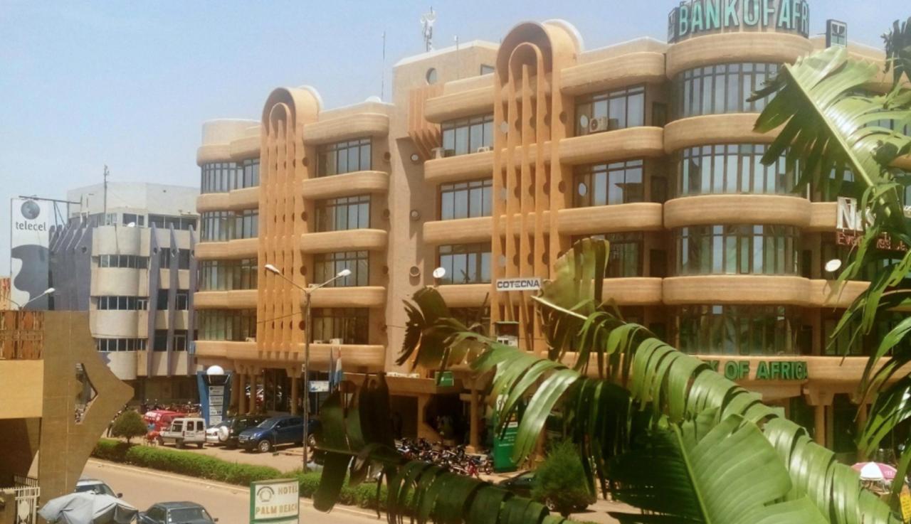 Hotel Palm Beach Ouagadougou Eksteriør billede